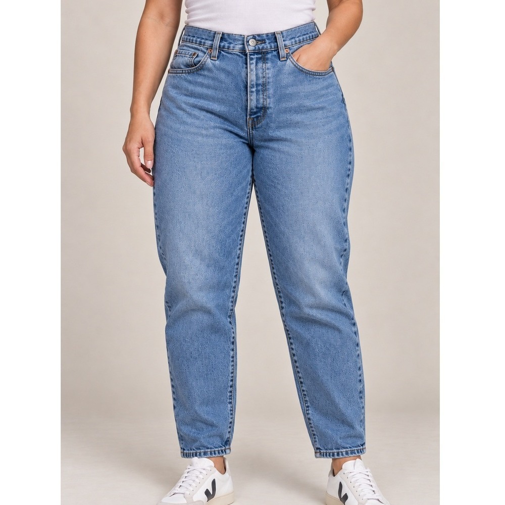 Levis High Waisted Mom Jeans Womens 32x28 Blue Tapered Denim Pants